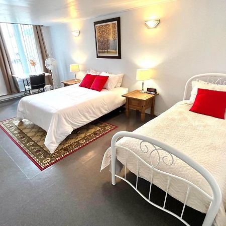 Les Appartements Du Vieil Edifice Metabetchouan-Lac-a-la-Croix Ngoại thất bức ảnh