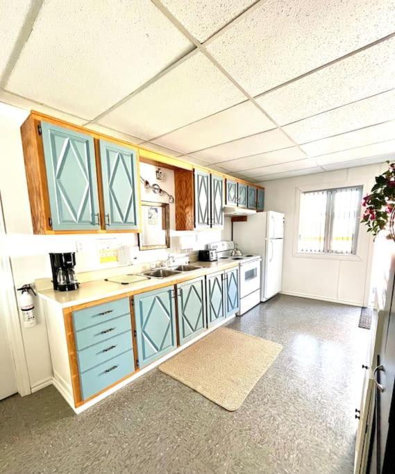 Les Appartements Du Vieil Edifice Metabetchouan-Lac-a-la-Croix Ngoại thất bức ảnh