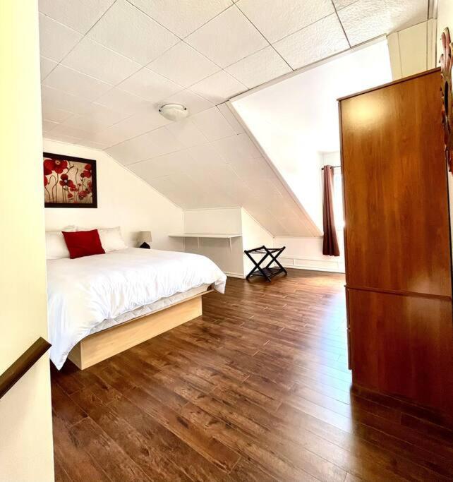 Les Appartements Du Vieil Edifice Metabetchouan-Lac-a-la-Croix Ngoại thất bức ảnh