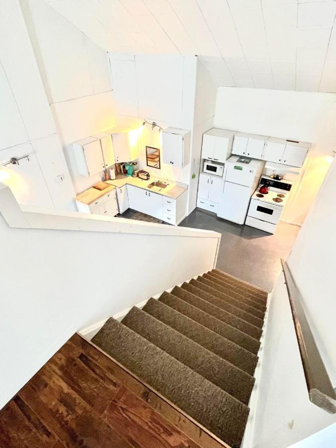 Les Appartements Du Vieil Edifice Metabetchouan-Lac-a-la-Croix Ngoại thất bức ảnh